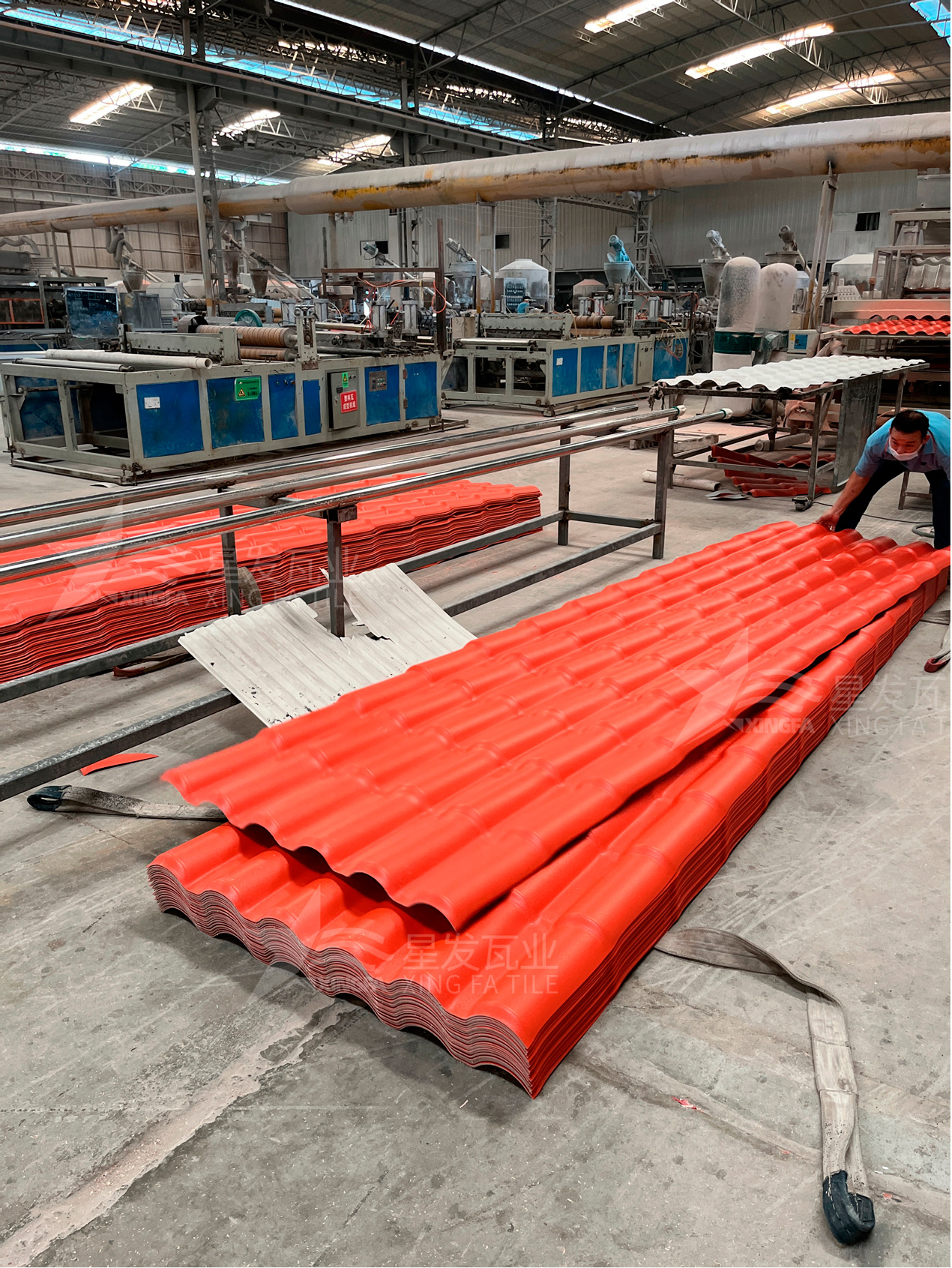 在選擇樹脂瓦廠家，一定要考察的3個(gè)因素？輕松買到優(yōu)質(zhì)的樹脂瓦！