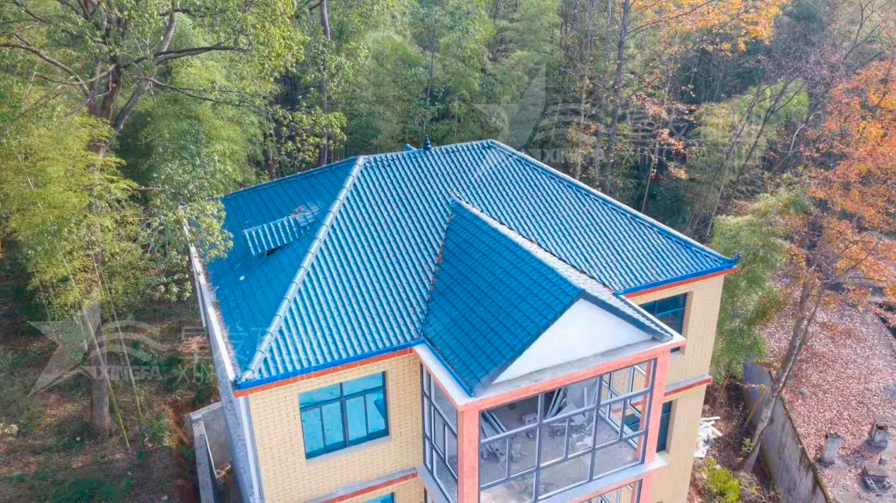 農(nóng)村老舊房屋改造翻新，眾人都首選合成樹(shù)脂瓦的真實(shí)原因？