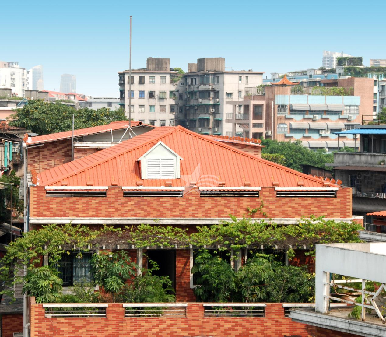 新農(nóng)村建房：琉璃瓦與合成樹脂瓦對比，何者更適合？