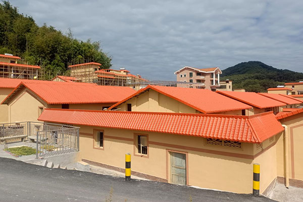 樹脂瓦的壽命，質(zhì)量與維護的秘密